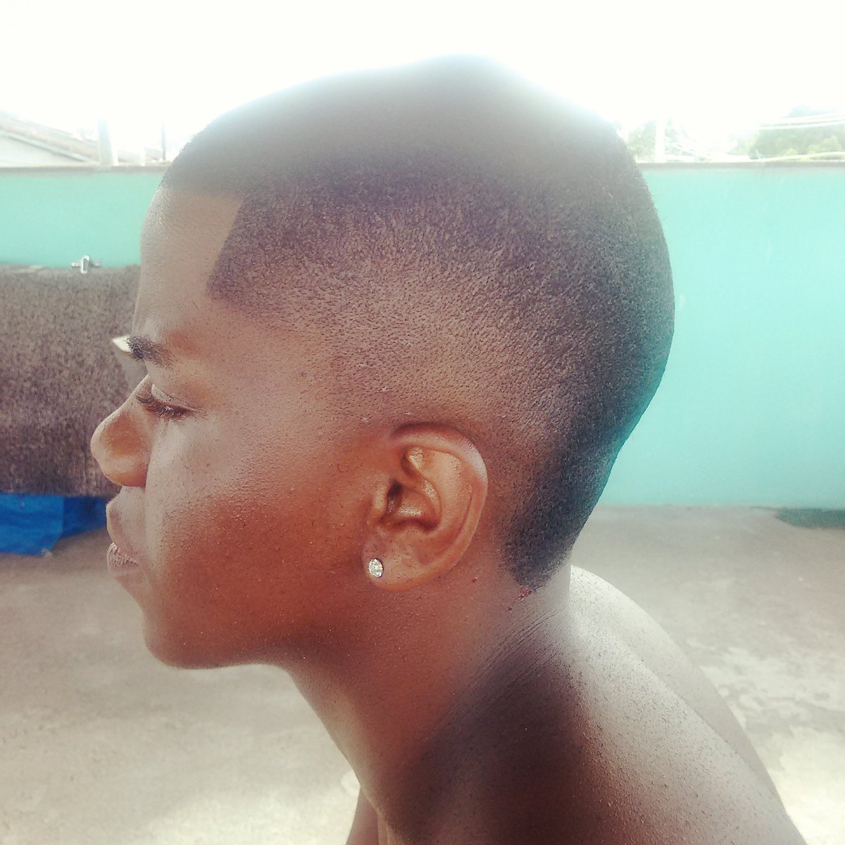 Gean_Dumaas's tweet photo. Último dá fila , 📏 Máxima !..
#Barbearia_Da_Tropa_Do_Vaaaapo 
#Moicano_Do_Bloco https://t.co/3QdWFArgPR