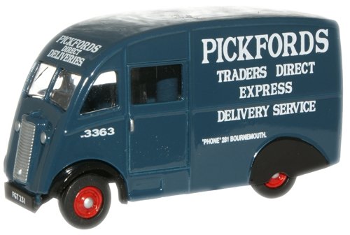 ToyShoppingUK's tweet photo. #CyberMonday #CarsTrucksVans #DiecastVehicles - Oxford Diecast 76CM002 Pickfords ... - https://t.co/j2QfbUuCo7 https://t.co/DP4LufXn3t