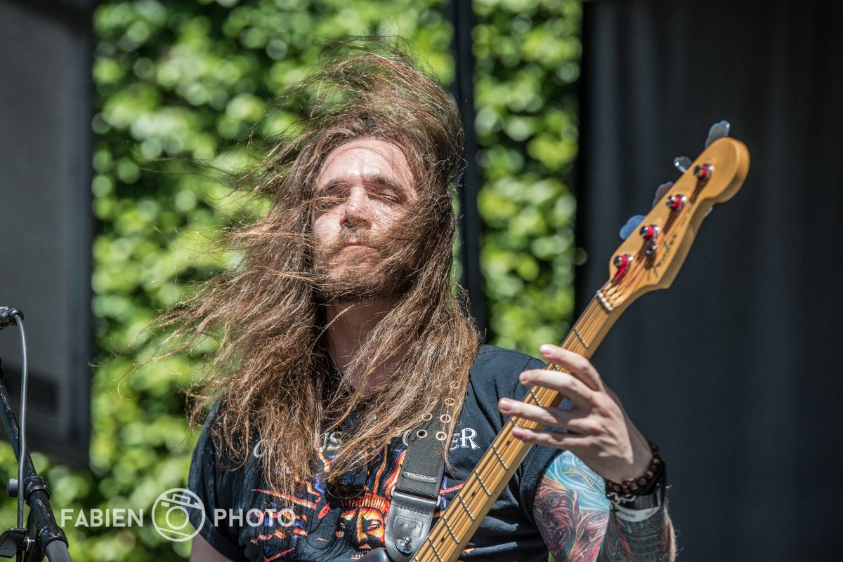 Mr_Rust's tweet photo. At the last Rainbow Anniv Parking Lot Bash w @rustyeye #mrrust #rustyeye #metal #heavymetal #losangeles #sunsetstrip #rainbowbarandgrill 🤘🏻 https://t.co/JxaKpu4Lb3