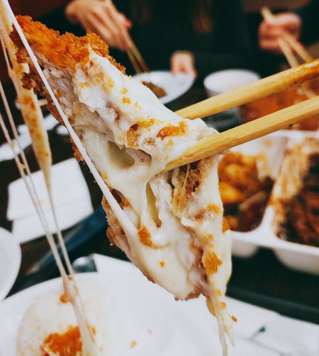 Cheesy Tonkatsu. #tonkatsu #yummy #sunday #kton #japanesefood #돈까스 #튀김 #맛집 #foodie #federalway #seattle #pnw #cheese #delicious #yum #omg