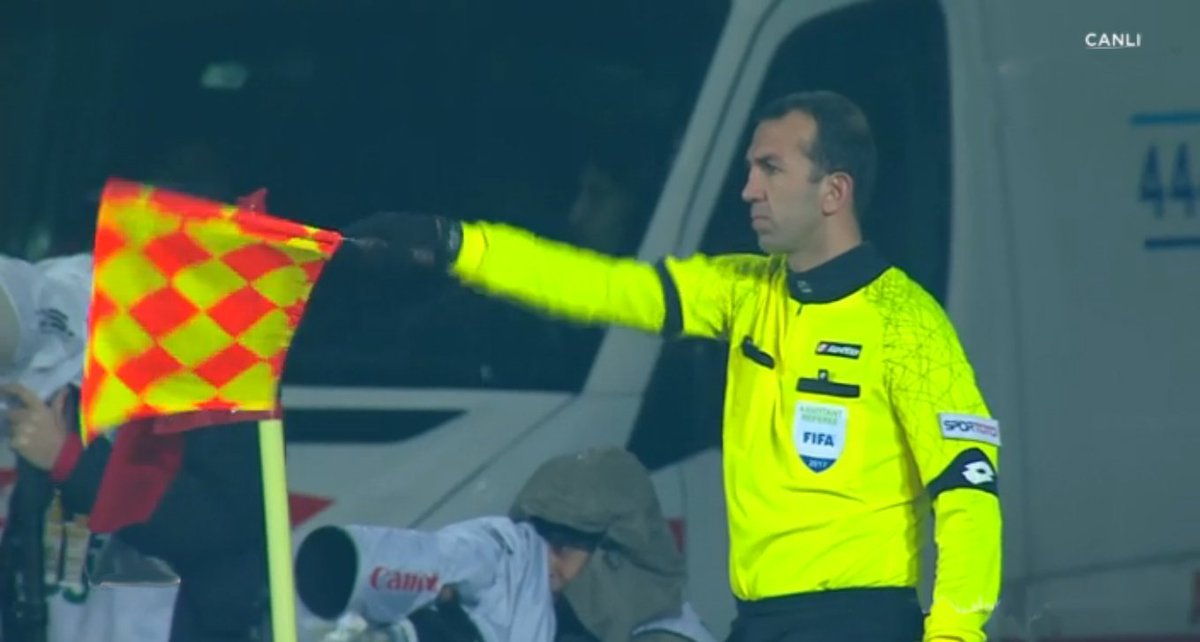 ofsayt değil #düt  <a href="/TFF_Org/">TFF</a>  #mhk hakem nizami golü yedi #dütdüt