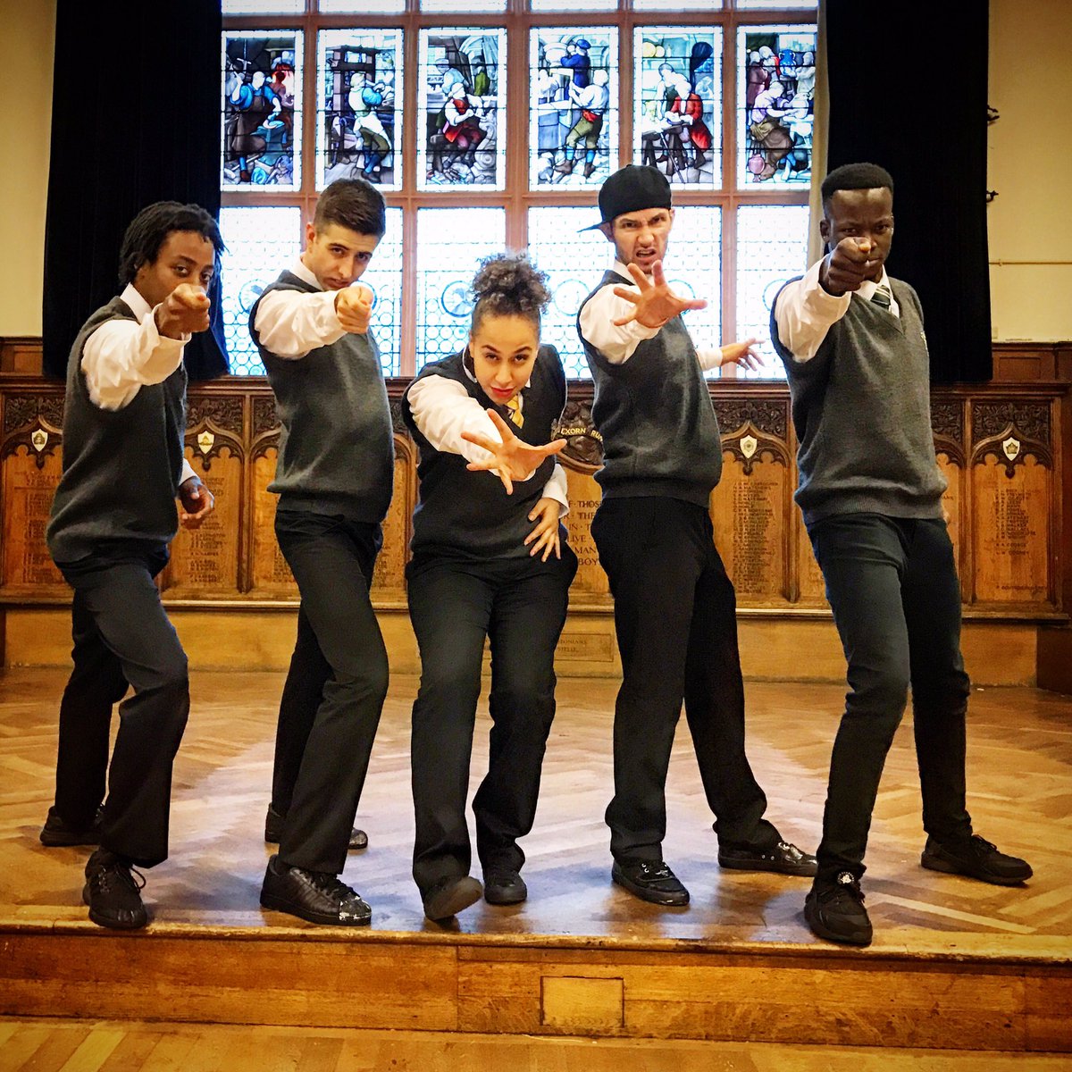 TwistandPulse's tweet image. Harry Potter Dance Squad💪🏼💫 
👉🏼youtu.be/zRf99sglh7w 👈🏼 #MagicMoves #ShortFilm #HarryPotter