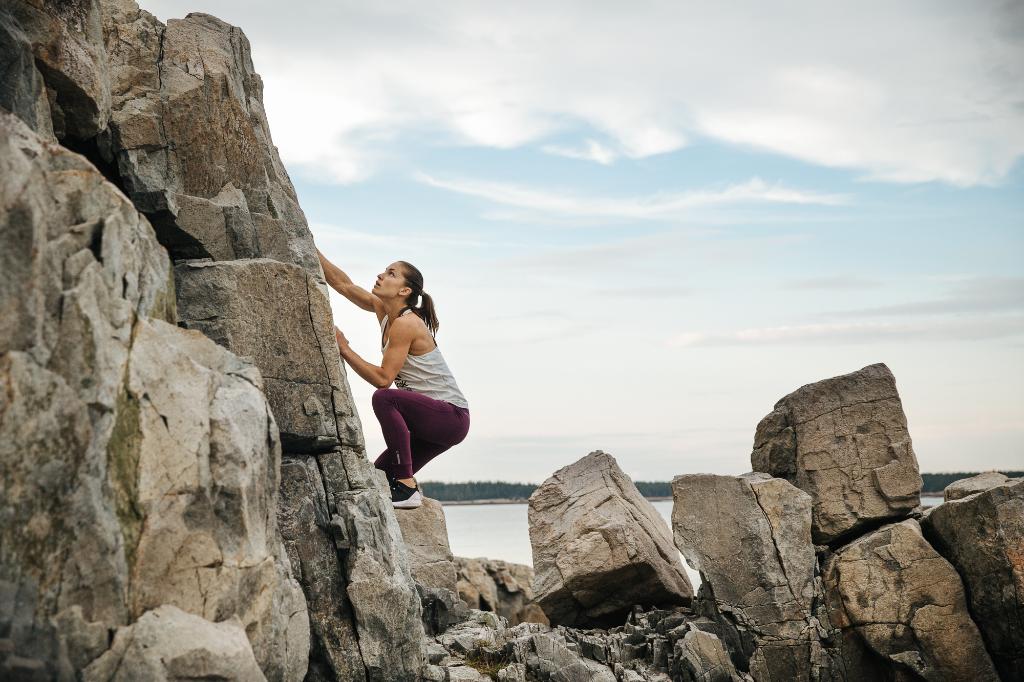 Reebok's tweet photo. Remember: Great things never come from staying in your comfort zone. #BeMoreHuman https://t.co/yeZPobuI4Z
