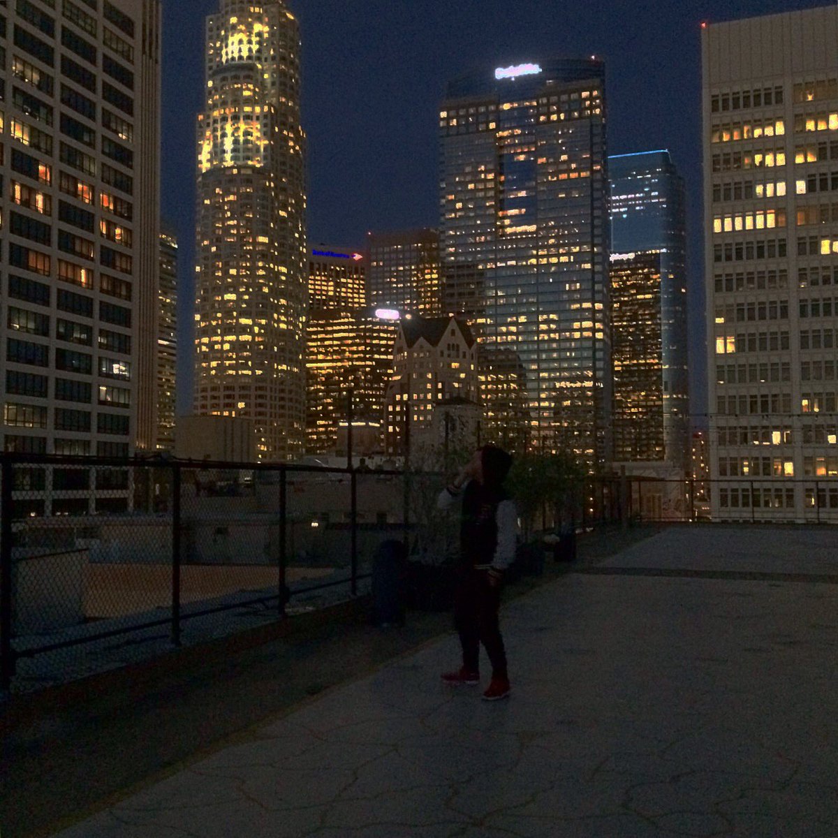 DEEJAYTEBASS's tweet photo. We got the #Keys to the #Streets .. 🔑
#Nights before #Rodeo
#LosAngeles #Downtown #La #California #Infamous 
#Nights #Dark #Dirty #Sky https://t.co/gvSNJrEOHn