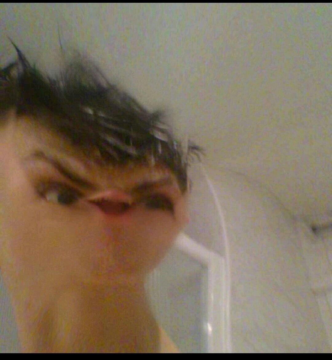 BiBooAF's tweet photo. Au début j'étais comme ça puis s'est partis en couilles ! #RipR6S https://t.co/Udc2g2rMzT