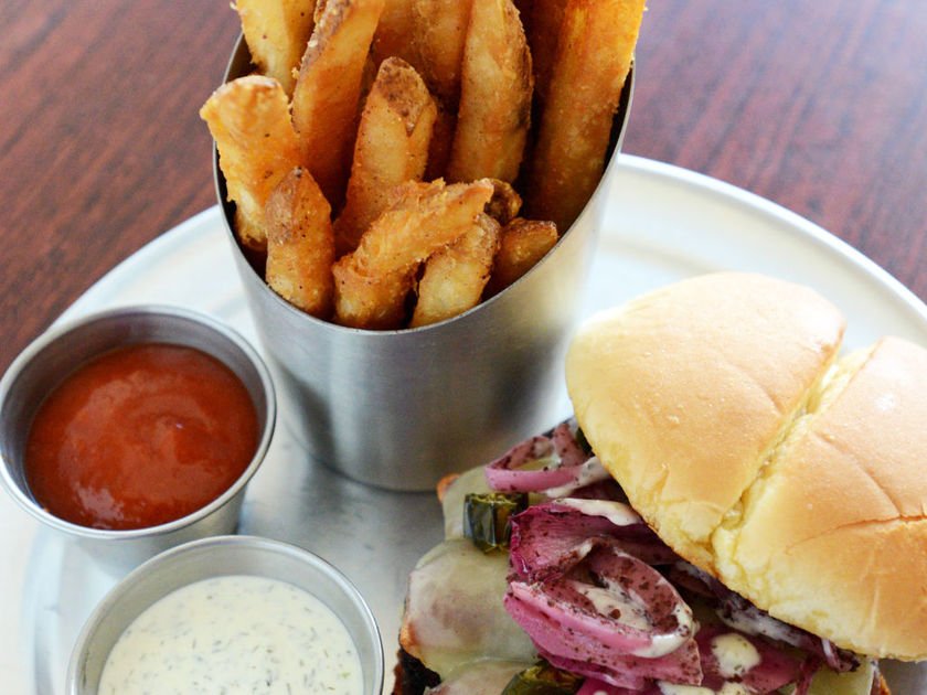 No surprise RT <a href="/stltoday/">St. Louis Post-Dispatch</a>:Delivery service GrubGo goes silent still owes money to restaurants stltoday.com/entertainment/…