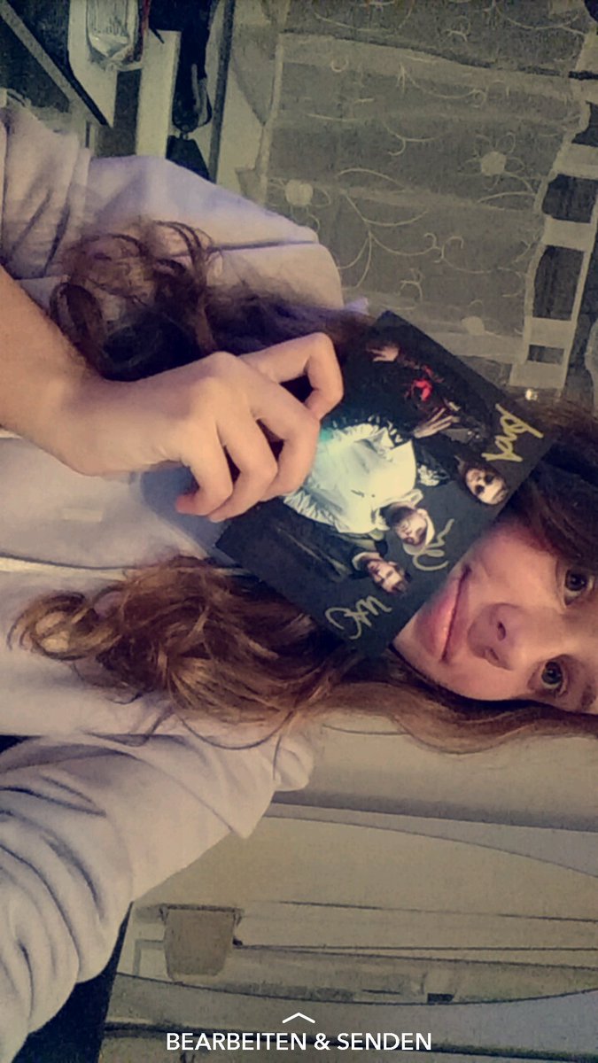 Apejasi's tweet photo. Omg bin so Glücklich über meinen neuen Crime Pulli und der Handsicknierden Autogramm Karte 😍😍😍🔝❤❤❤
@janmeyer @/Cengiz @/Andre @ApeCrime https://t.co/jLqkwGnmoH