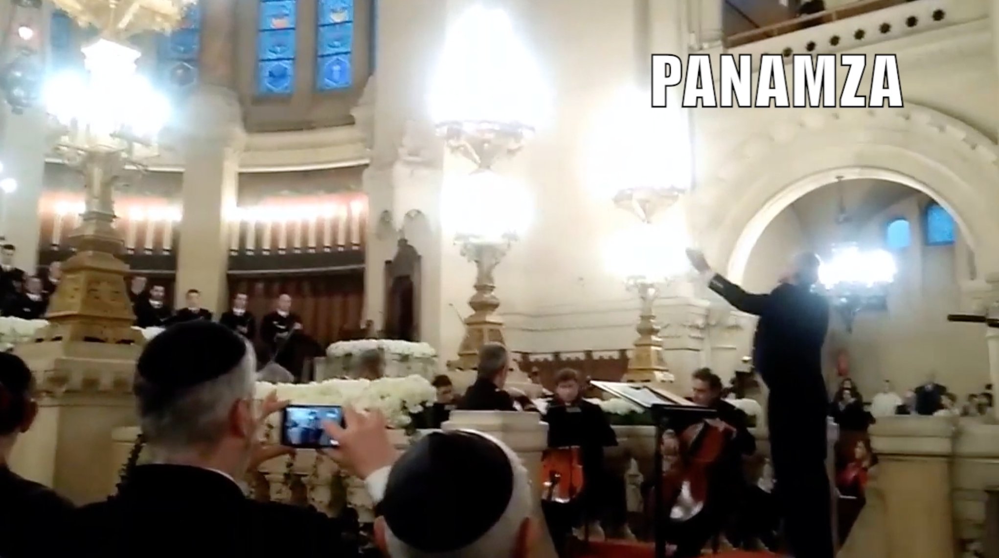 Des militaires français entonnent l'hymne israélien