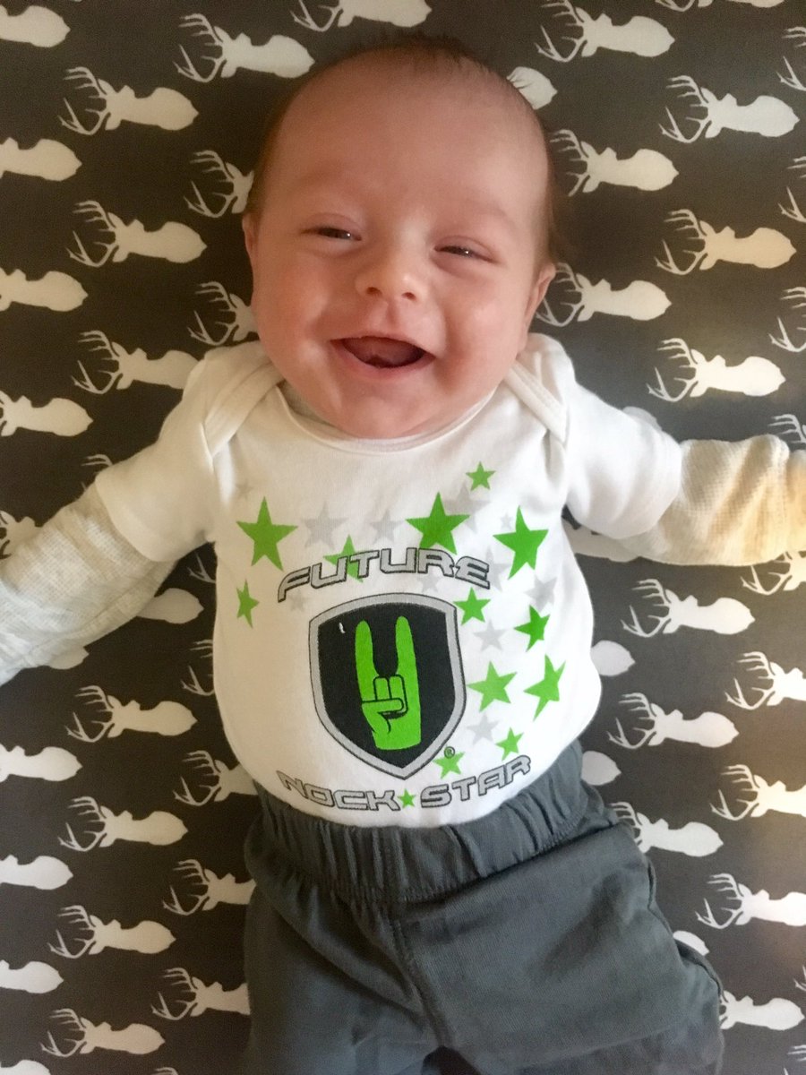 JFD411's tweet photo. Kannon loves his new outfit. #nockonnation #futurebowhunter @NockOnTV https://t.co/W1UfkOnDhh