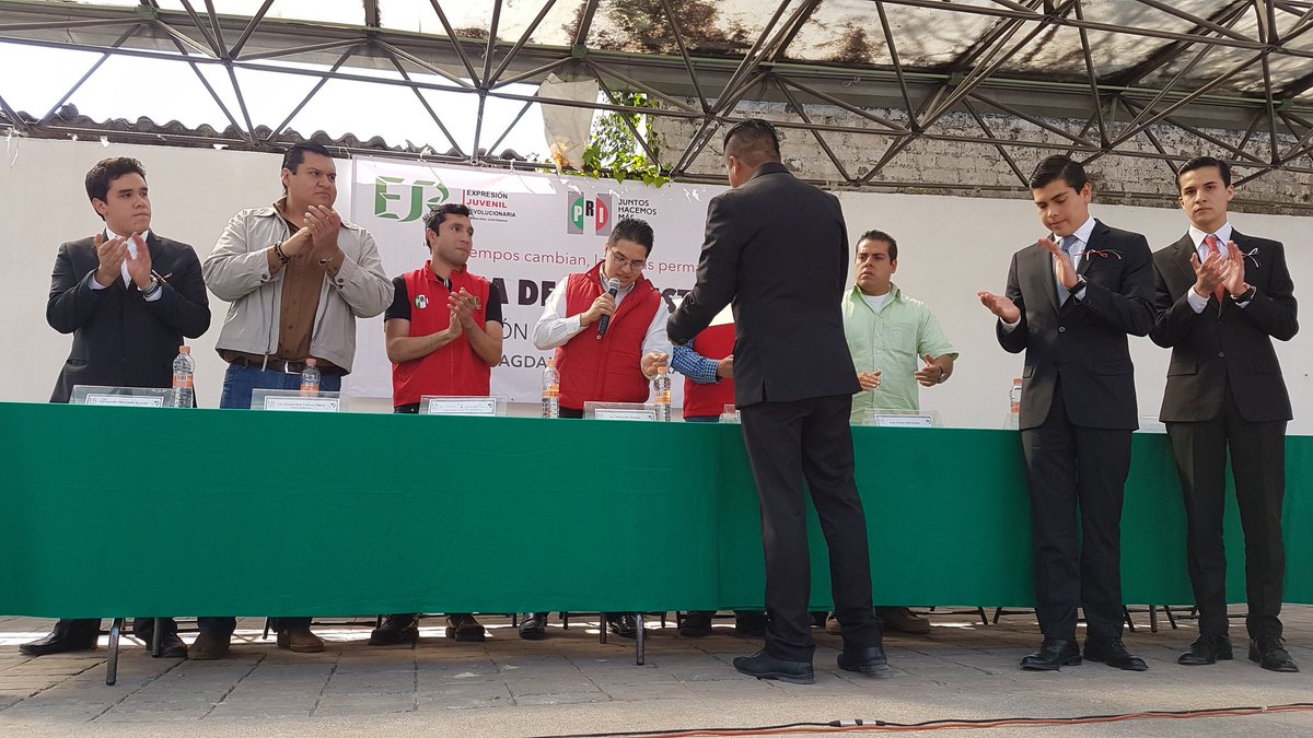 EJR_CDMX's tweet photo. El día de ayer se le tomó protesta a la estructura de @EJR_MagdalenaCo , felicidades! #EJRCDMX #EXPRÉSATE #JUNTOSHACEMOSMÁS https://t.co/Vw47UgTOTS