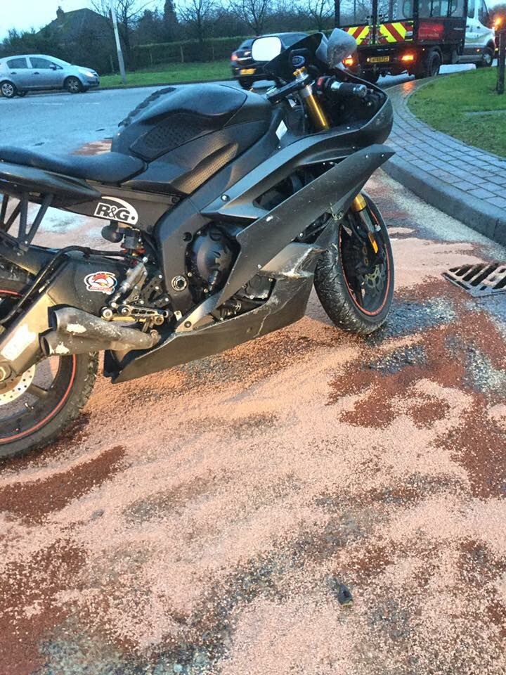 joannafbenz's tweet photo. STOLEN

Poor lad was in an ambulance after an accident, when his bike got stolen. Absolutely disgusting!

Stolen in Uxbridge, reg AE07KBV https://t.co/dIxrpVMSB2
