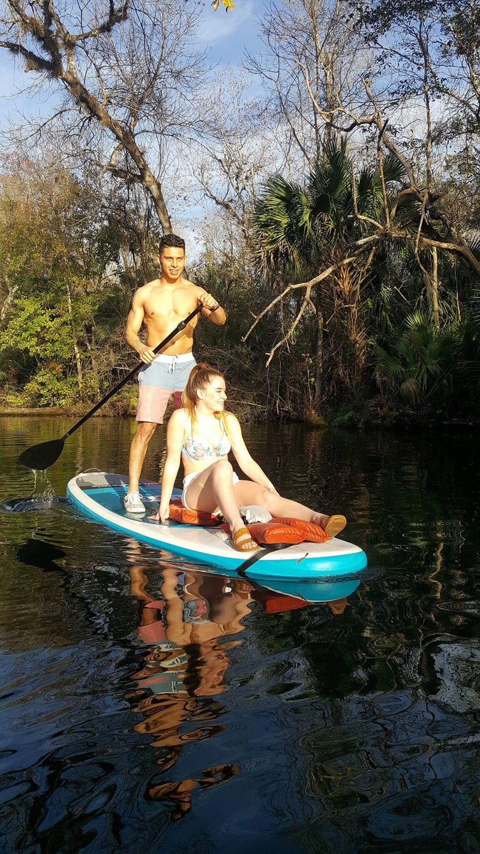 SopheeIinSoGood's tweet photo. Missing Florida where it was nice and warm and sunny with my boy 💕🌞 https://t.co/bOsfQyxdof