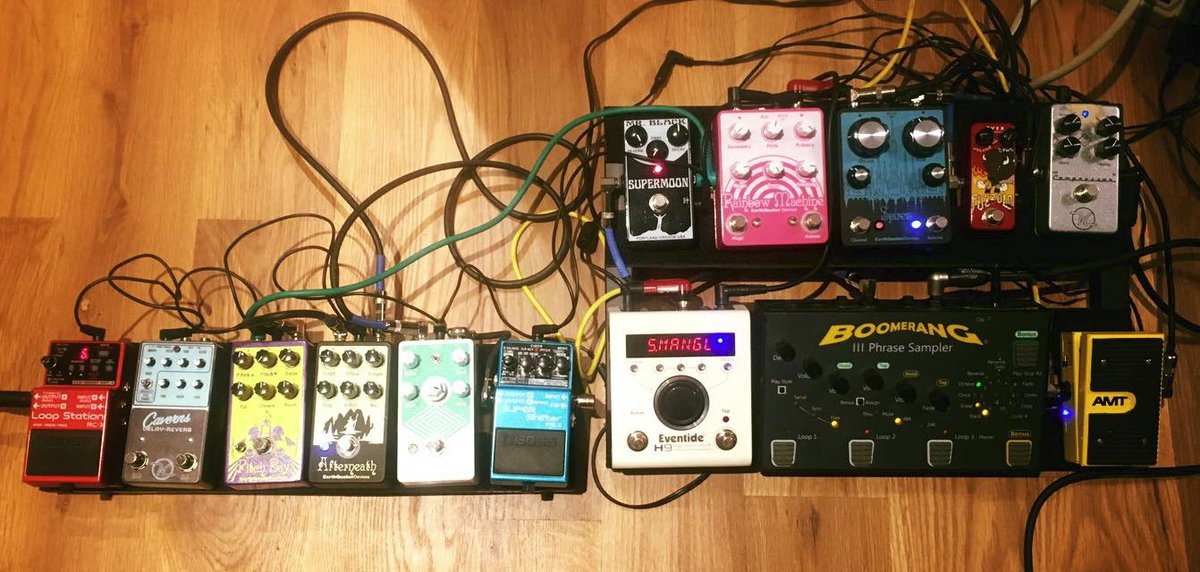RT <a href="/effectsbay/">Effects Bay</a>: Noveller's pedalboard for SxSW #pedalboard bit.ly/2ibRSgR