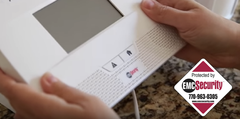 EMCSecurity's tweet photo. Does your #home have a reliable security system? Like for “yes”, RT for “no” #EMCSecurity #HomeSecurity https://t.co/kpRBQJMRUD