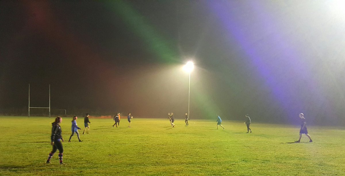 O2TouchOxford's tweet photo. Horrible conditions, but still got 13 players down for a great game of #O2Touch! https://t.co/PPceYzfsy3