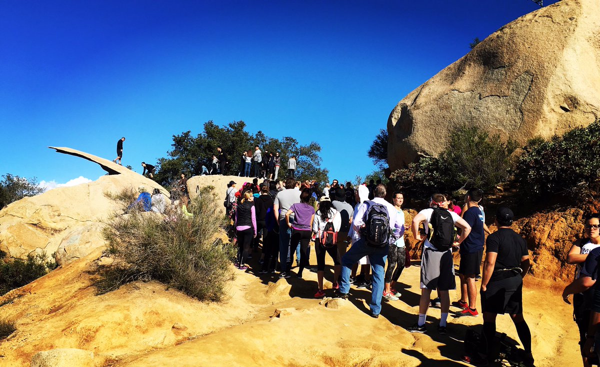 MikeJanela's tweet photo. #SDbucketlist tourist item achieved. Now it's time to bail on this line and hike back down to find an In-N-Out. https://t.co/2LGvNwvRax