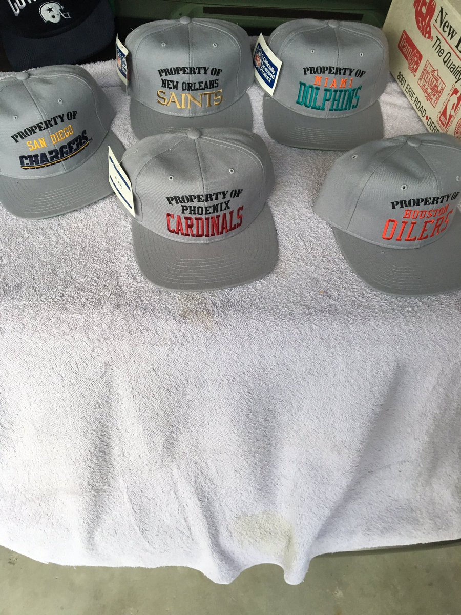 TooMuchVintage's tweet image. Fresh on the asker for sale ! 40 each #NewEraProModel #Dolphins #Saints #SDChargers #Cardinals #Oilers #DeadStock #VintagePlug #SnapBacks