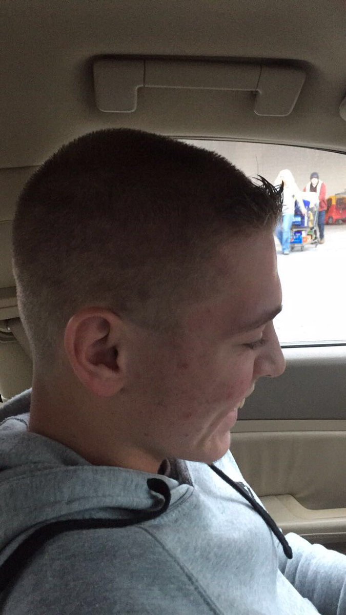 IKGood15's tweet photo. Barber: "what do you want?"
Lucas: "make me look like a unicorn." https://t.co/KClXGhvO4f