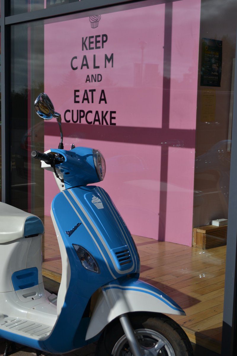 Abourke3Aoife's tweet photo. 250 Photos of Westport #58
Keep Calm and eat a cupcake at Enrica's Cafe
#Mayo #westport #Travelphotography #Westport250 #MayoPics https://t.co/ZW8XasU8eK