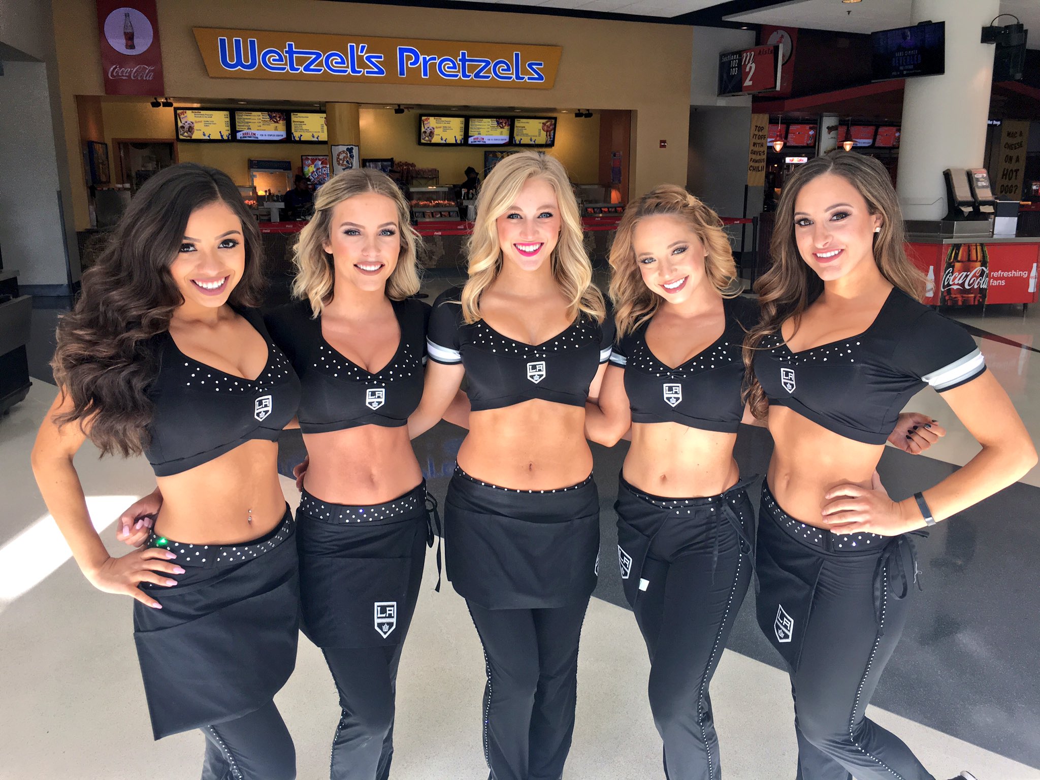 La Kings Ice Girls Wallpaper