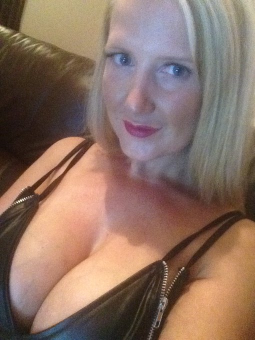 #mondaymotivation empty those #wallets #paypigs #losers https://t.co/tNBHTUeI0H<a href="/tag/mondaymotivation"class="tags">#mondaymotivation</a><a href="/tag/wallets"class="tags">#wallets</a><a href="/tag/paypigs"class="tags">#paypigs</a><a href="/tag/losers"class="tags"><span>#losers</span></a>