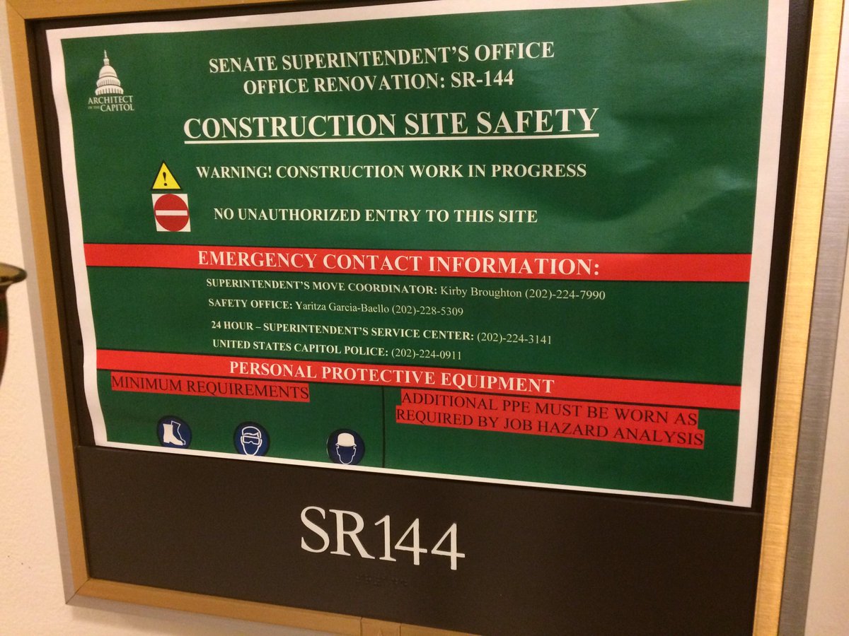 DEMurphy's tweet image. Former office of US Senator Kelly Ayotte. She didn't have to lose. We could have saved her if she just let us. ;-(