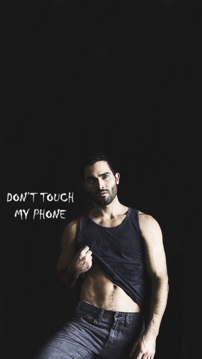 Free Lockscreen- Tyler Hoechlin/ Derek Hale: PLEASE BE HONEST ✨Rt if you  saved ✨Fav if you liked ✨Follow for more #TeenWolf, image size:675x1200