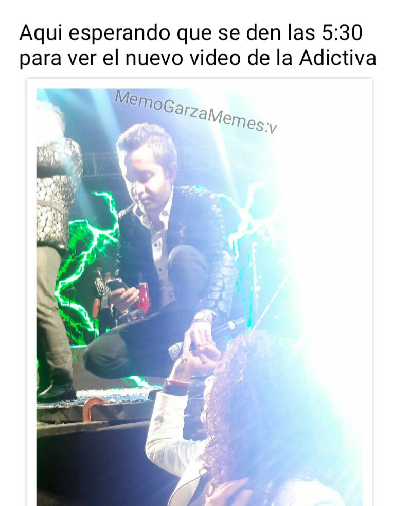 bereeavaaloaa's tweet photo. @memogarzaa #M306 #EstrenoAdictivoDele 🎤💖 https://t.co/2xk5bmpedD