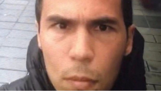 Detienen al autor del ataque terrorista en Estambul que dejó 39 víctimas  ow.ly/LPUR3083Zu3