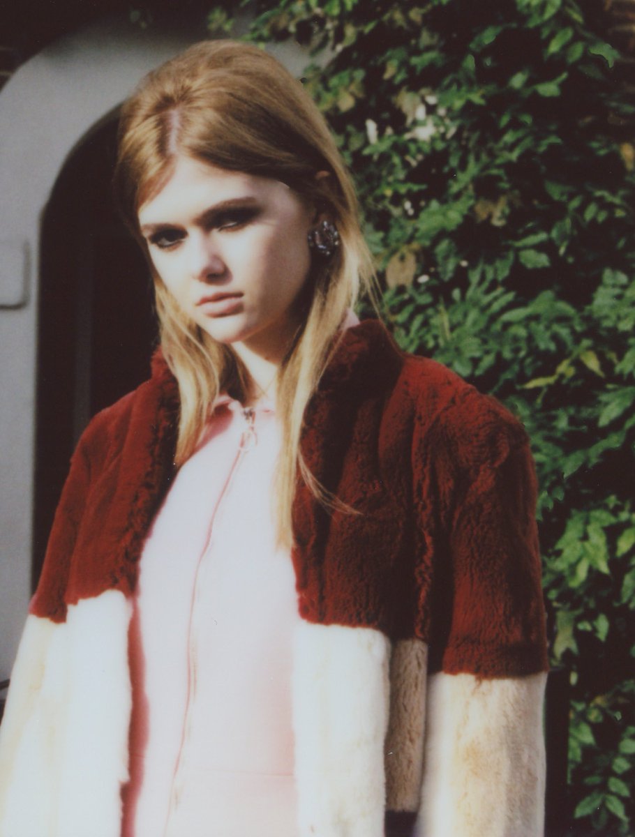 Some Become Strangers 🍃 | Larissa shot by <a href="/PhillTaylorMade/">Phill Taylor</a>, styled by <a href="/kittykellystyle/">michelle kelly</a> | #NoctisMag bit.ly/2jS5wDn