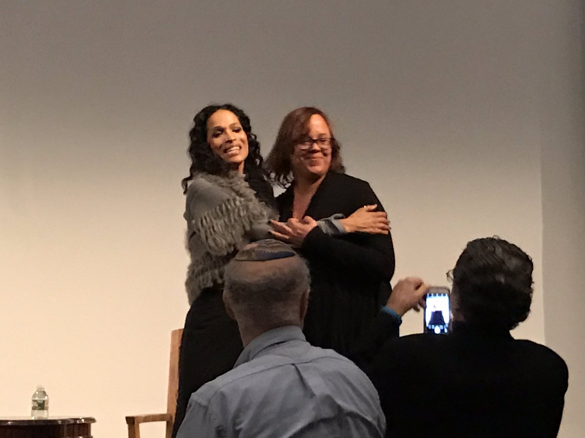 RodneyWms's tweet image. Rasheda Ali spoke before screening of film "I Am Ali" before giving a moving talk and bringing her sister Mia Ali to the stage