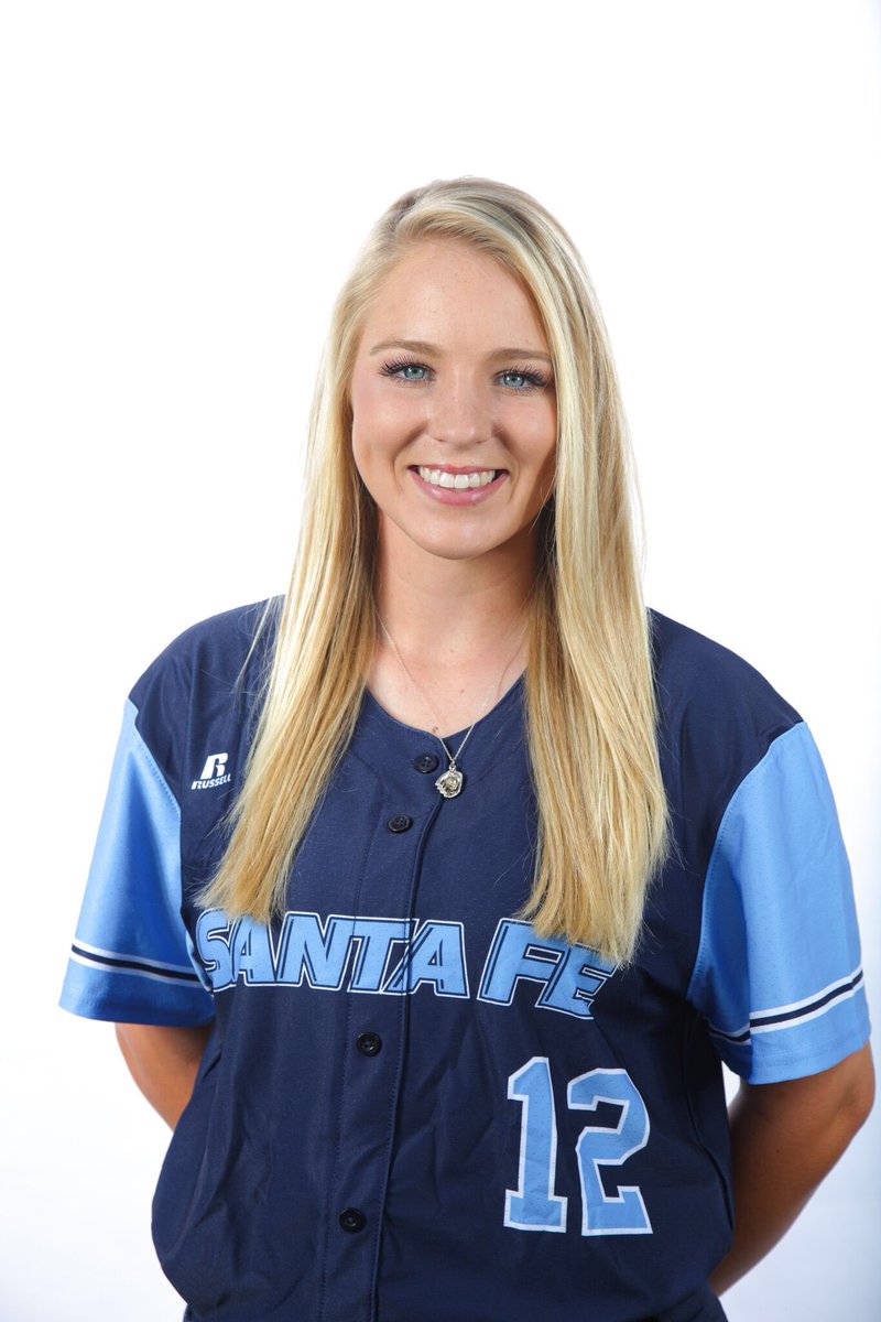 santafesaints's tweet photo. 1️⃣2️⃣ days away from SF fastpitch! Today meet Kelly Bennett, a freshman from Ocala. https://t.co/gSPyRySkSt https://t.co/ncQNDfdM08