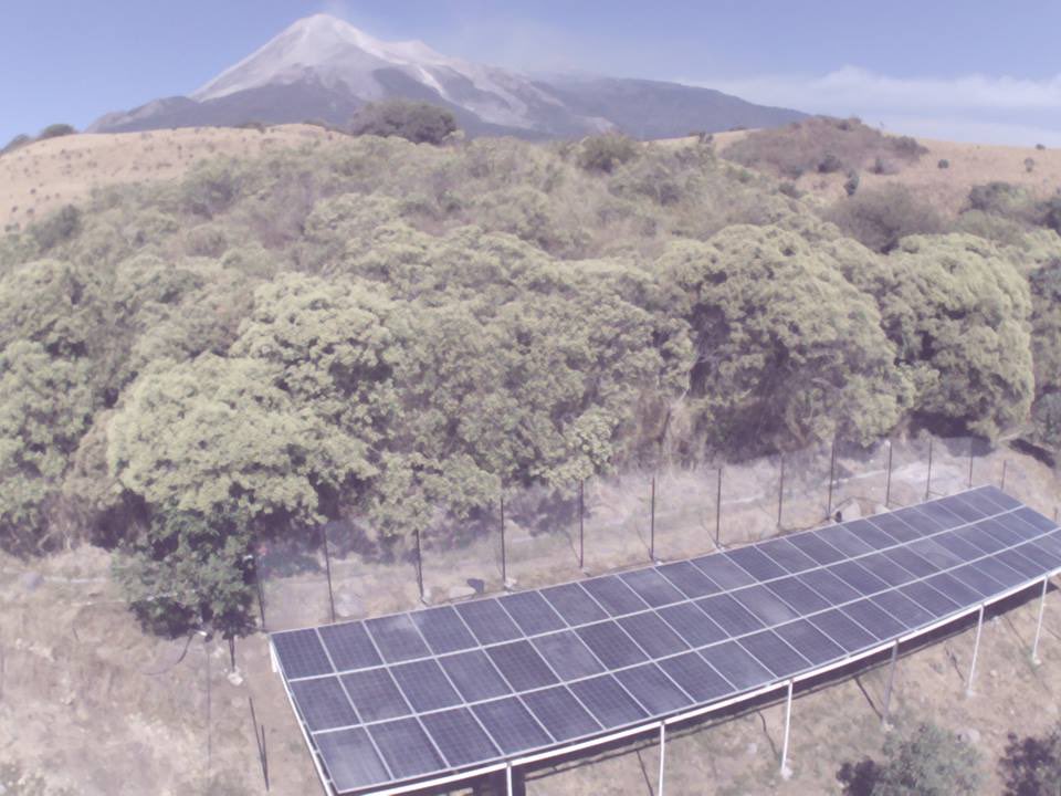 SolarClarion's tweet photo. #BombeoSolar #VolcanDeColima @CesarAM27 https://t.co/9xiIIjyLPa