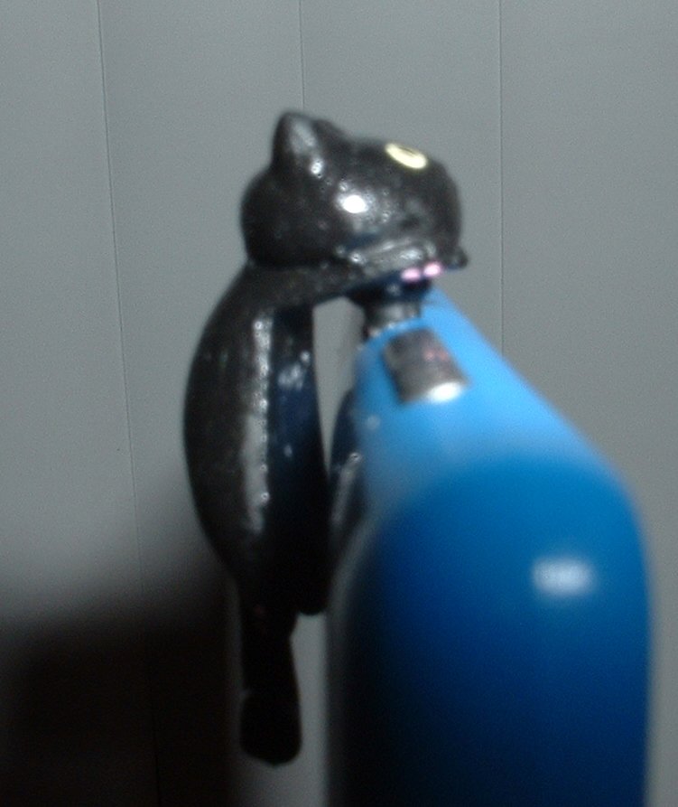 Kristyn_E_Start's tweet photo. YAY! It's finally dry. #TotallyAdorable #BlackCat Dust plug for my #Firefly #LoveIt! This may be the cutest thing I've carved ehhhver! ;) https://t.co/BUs71NeYSC