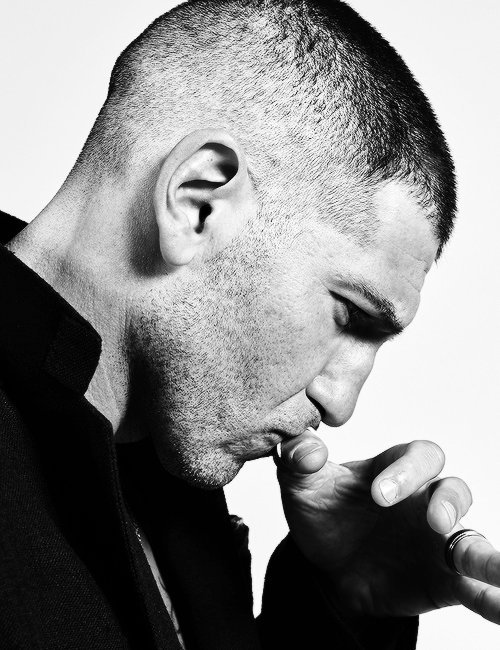 LinnR0830's tweet photo. @calichk77 @jonnybernthal @leanne137 @intothemysticjc @hey_doughnuts @m_serda @jaydnlwb @jeknight04 @muliesandelk1 #totalswag https://t.co/yfJdQxw0FN