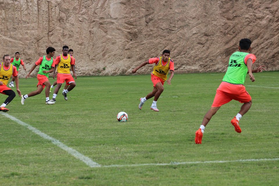 ayacufc's tweet photo. #Pretemporada2017 #3erTurno #NoParamos #SinTregua #Uchuypampa https://t.co/xVXWDz6ZnC