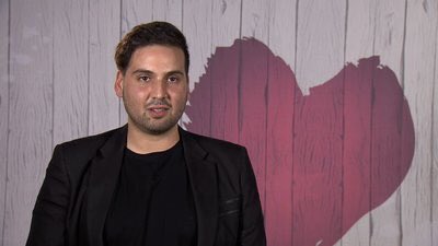 farandulaESP's tweet photo. Estos #personajes solo saben buscar el #amor por TV 💩👎🏻 @firstdates_tv @cuatro @antena3com #casadosaprimera2 @CasadosAPrimera #FirstDates31 https://t.co/nOJCrIhbHG