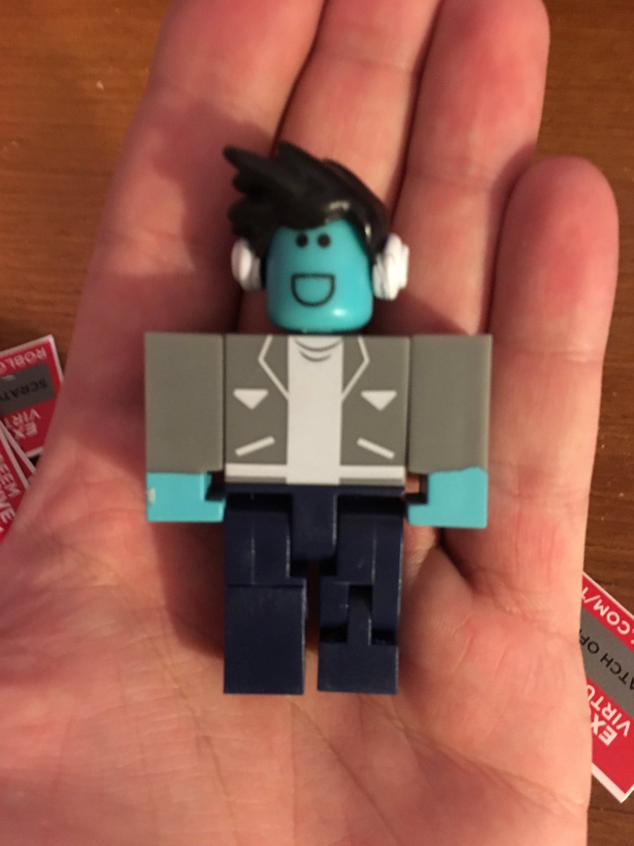 Lando On Twitter I Opened A Rare 2 Right Leg Dued1 Roblox And A 2 Right Wing Stickmasterluke - roblox lando