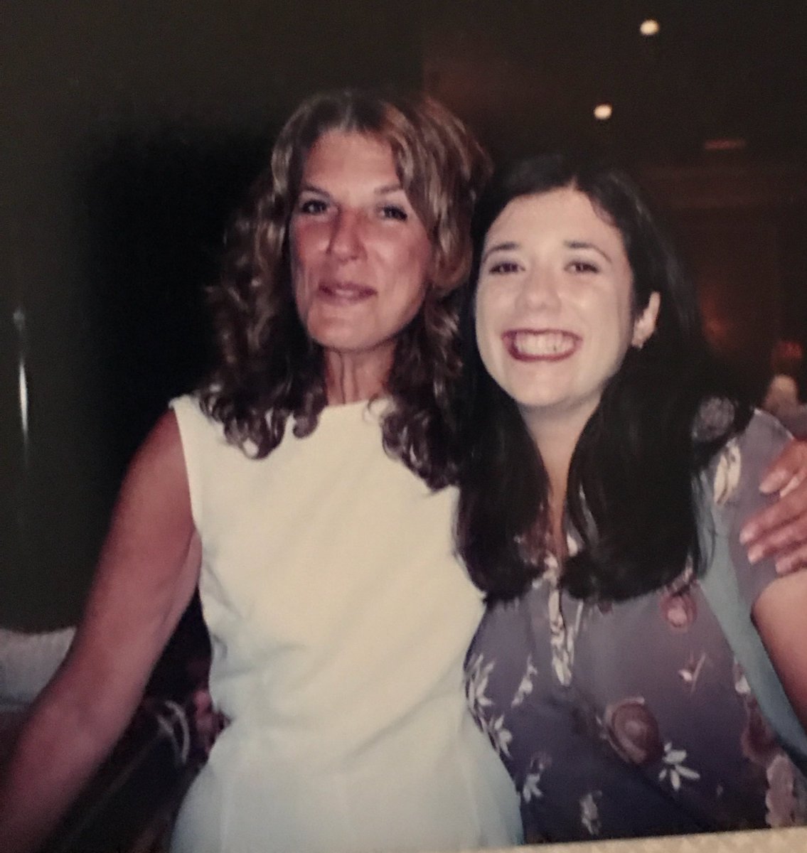 nicholsevansfan's tweet photo. That time in the 90s I met @canyoncatz Wendy Riche&told her how much I loved Stefan& Katherine #mondaymemories #thecrystaltree omg my face 😂 https://t.co/tKsciLto01