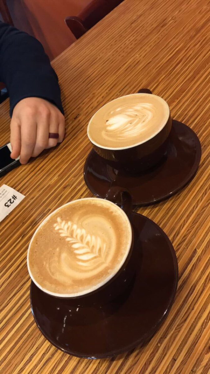 haylzno's tweet photo. This was the prettiest, and best damn tasting dirty chai I've ever had.
If your ever in VA, gotta visit #demolitioncoffee https://t.co/ZKuGCUUSrd