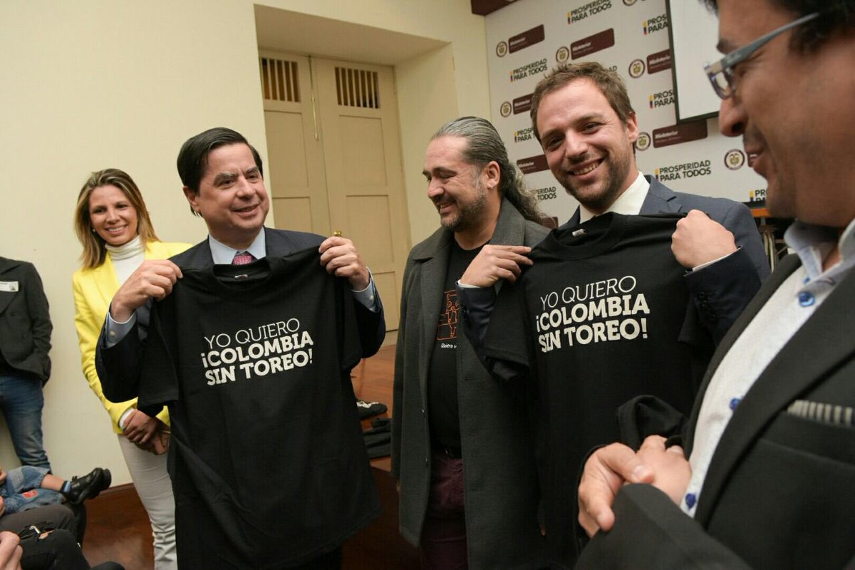 LuisErnestoGL's tweet photo. Organizaciones de animalistas de Bogotá le pidieron a @MinInterior @CristoBustos presentar proyecto de ley que prohiba las corridas de toros https://t.co/60JkXTqbcf