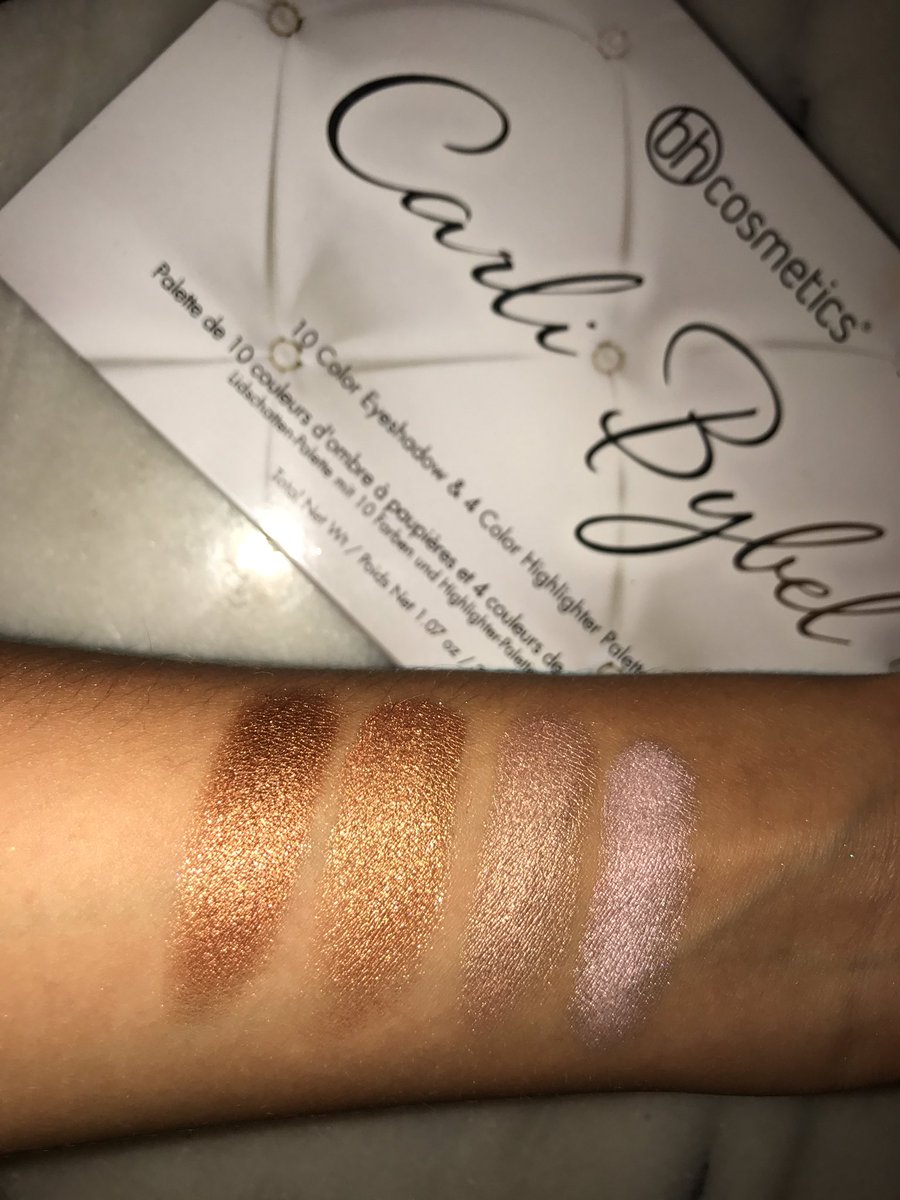 _BAILEY_F's tweet photo. Carli Bybel highlighters 😍😍 @bhcosmetics @carlibybel #carlibybelpalette #highlight https://t.co/LaLUcqoFA9
