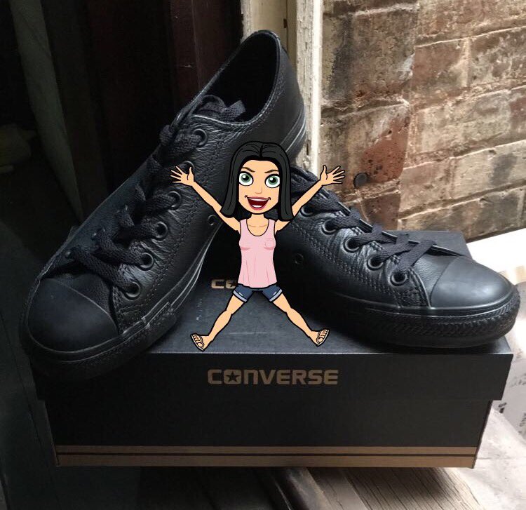 BobbiesClothing's tweet photo. Come in store for all your cool back to school gear, including these @Converse leather chucks. We have heaps of styles and sizes. #bts #cons https://t.co/SVf5gB3LFt