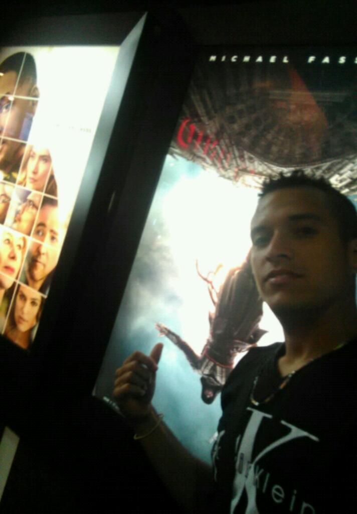 schei0902 tweet picture