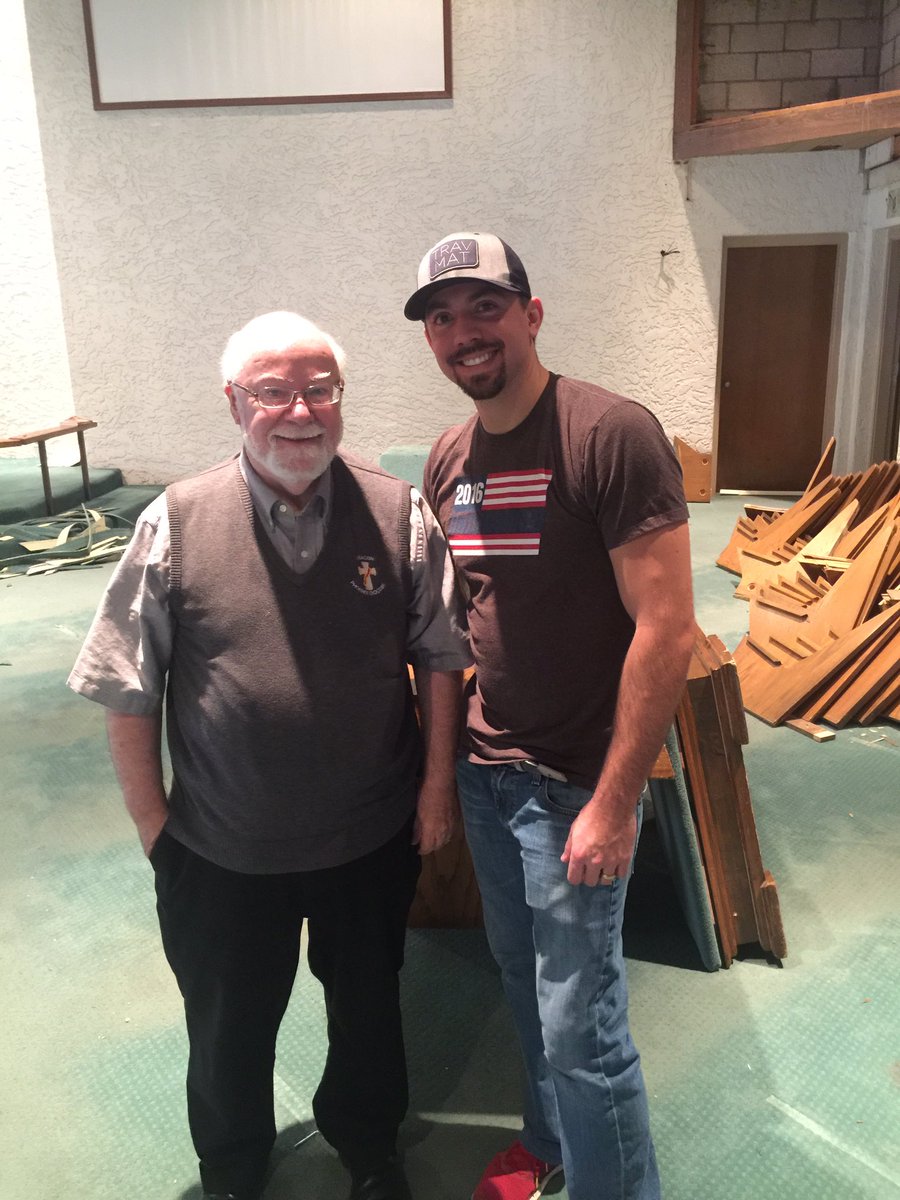 KofCMembership's tweet photo. Knights of the East Valley in action! https://t.co/MAuNx0iT8u
