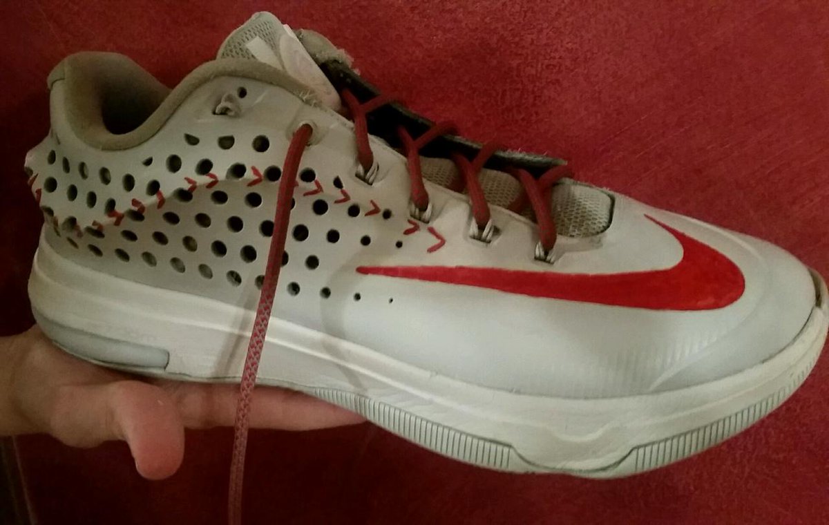 TrueShoeCustomz's tweet image. before and after