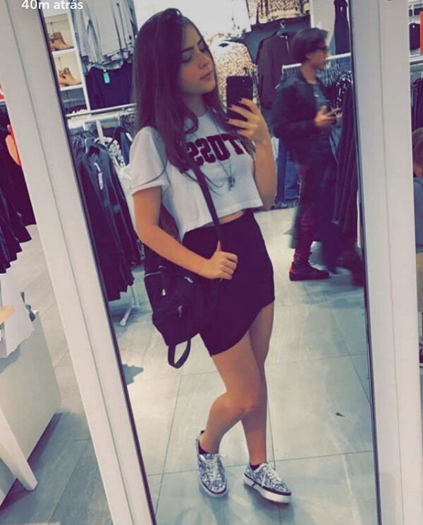 Todo mundo sabe que se voce vacila ela passa por cima, tem vários na fila💥🙊