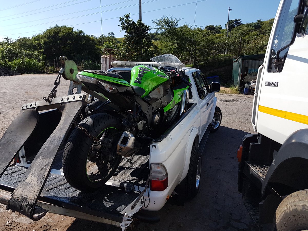 MhHoare's tweet photo. @FatalMoves some of the accidents so far this week https://t.co/SrWqoiOrPW
