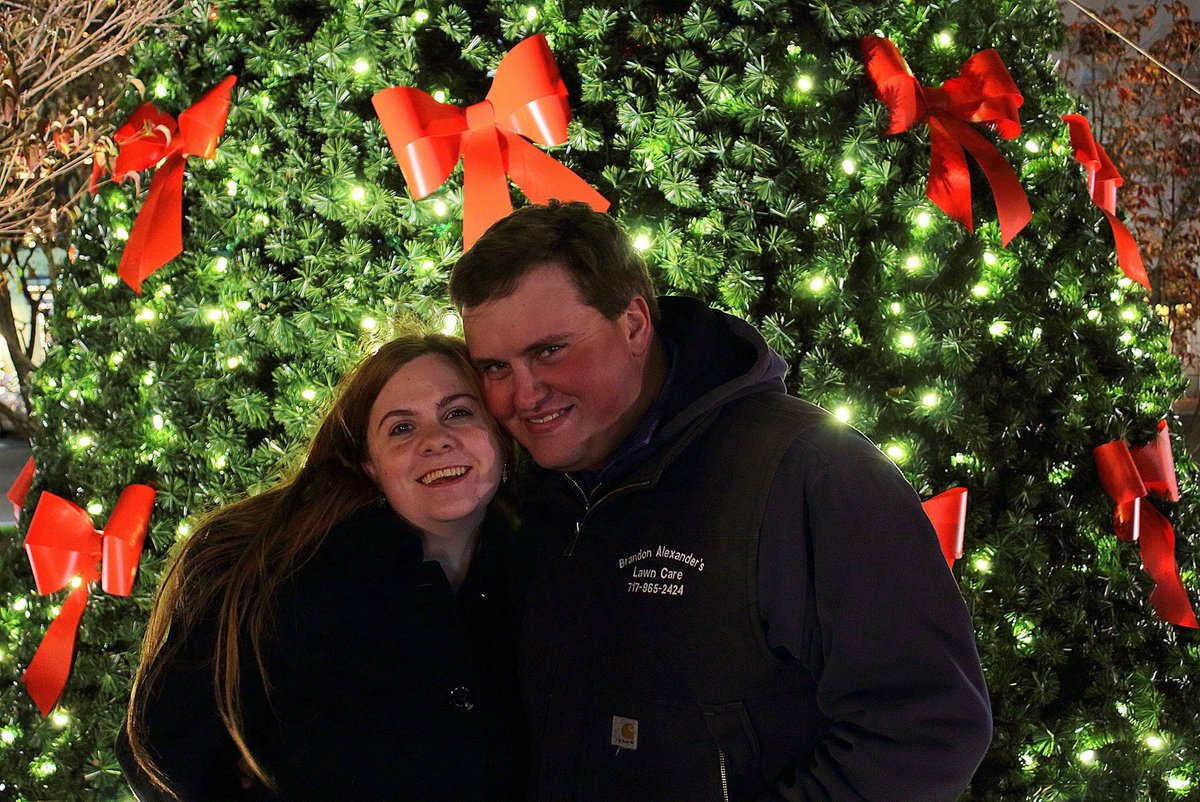 Pitt4ever's tweet photo. Got engaged before Thanksgiving after being together for over 9 1/2 years #happilyengaged https://t.co/K6BElIo5h8