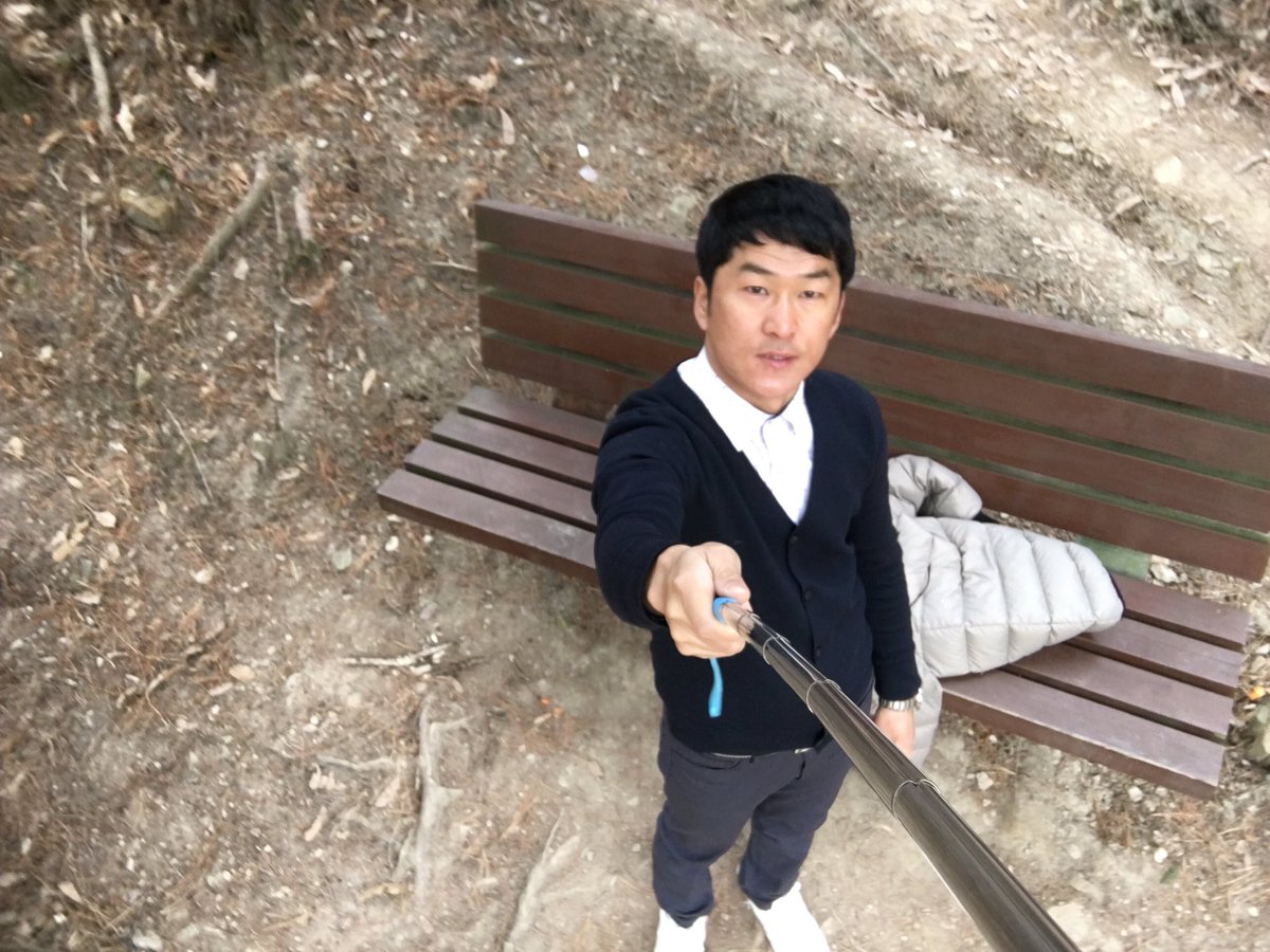 CowxlO2's tweet image. 등산가는길에ㅣ